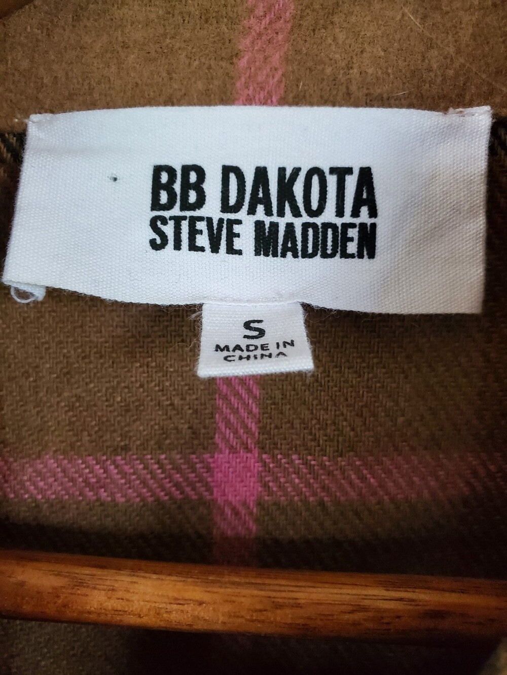 BB Dakota Steve Madden Cashew Plaid Shacket Flannel Boxy Shirt Jacket Brown Pink - Picture 2 of 12
